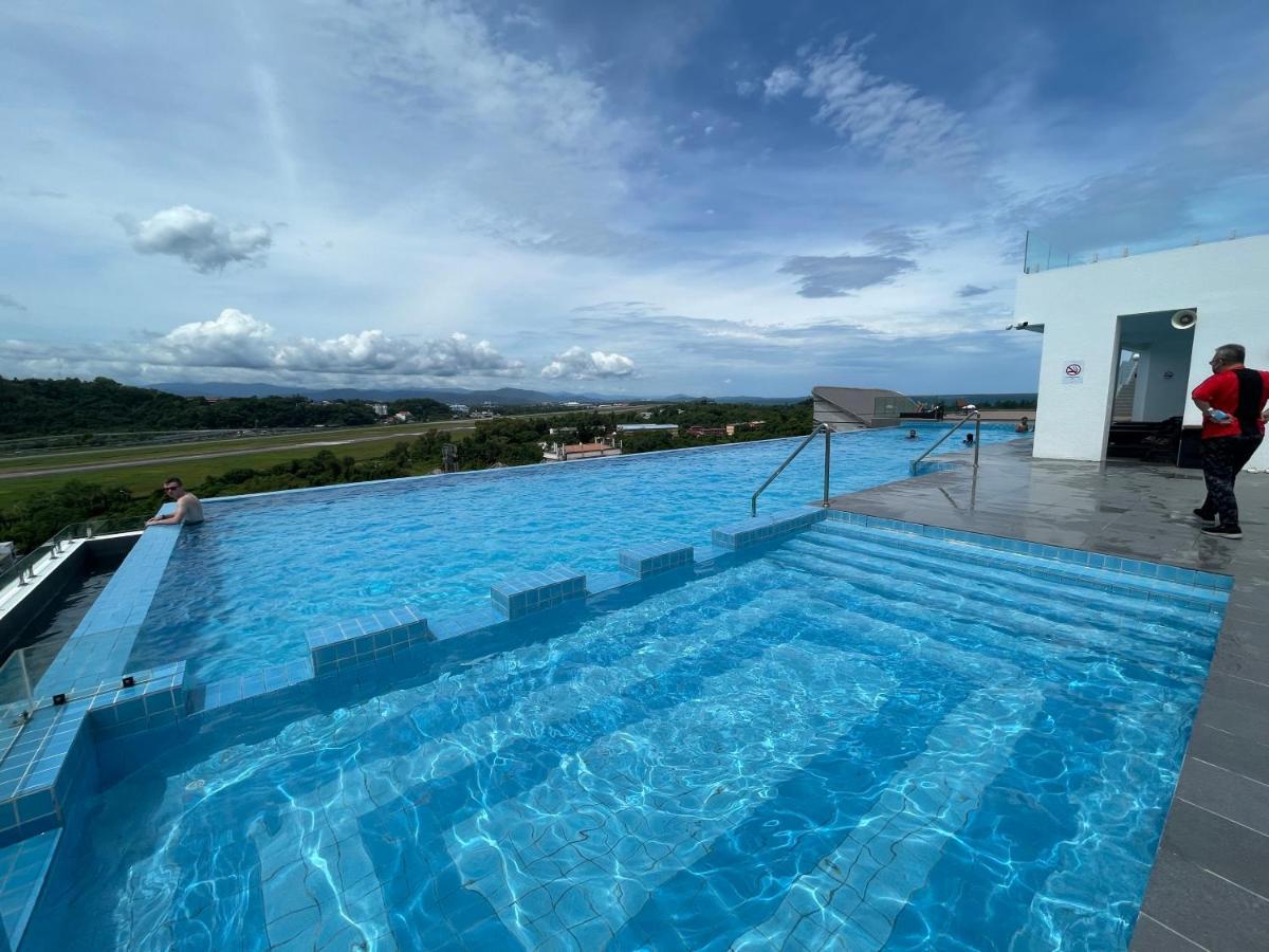 Aru Suites Homestay Wifi,Carpark,24H Check In,Water Filter By R2 Residence Kota Kinabalu Esterno foto