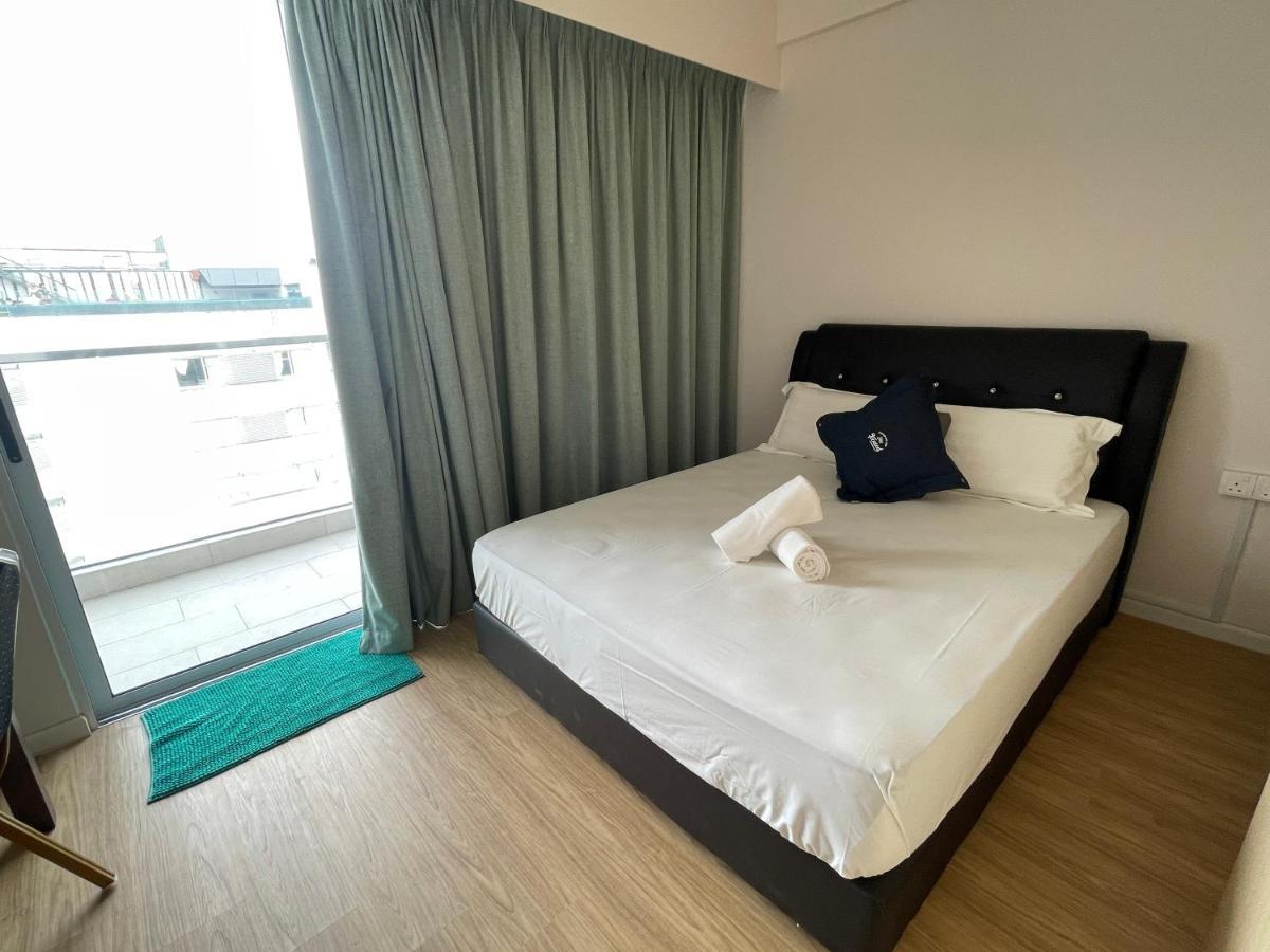 Aru Suites Homestay Wifi,Carpark,24H Check In,Water Filter By R2 Residence Kota Kinabalu Esterno foto