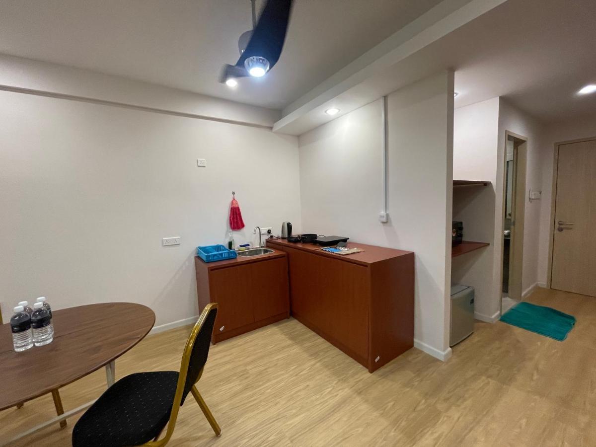 Aru Suites Homestay Wifi,Carpark,24H Check In,Water Filter By R2 Residence Kota Kinabalu Esterno foto