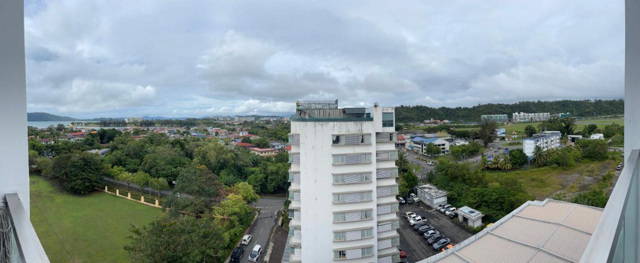 Aru Suites Homestay Wifi,Carpark,24H Check In,Water Filter By R2 Residence Kota Kinabalu Esterno foto