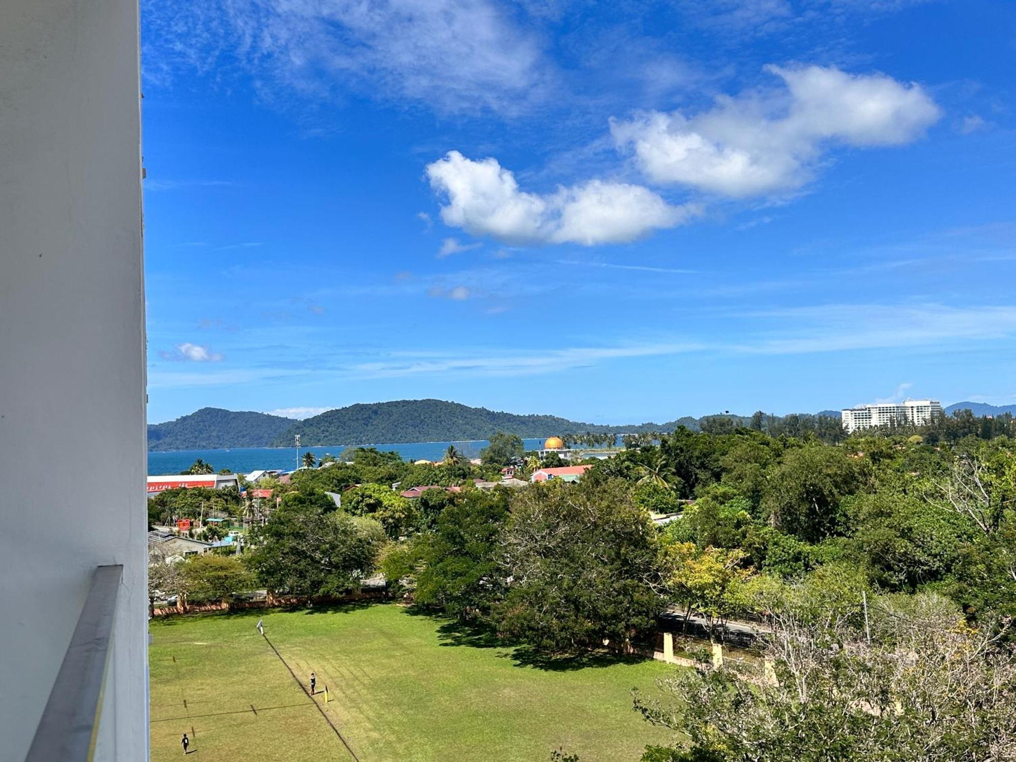Aru Suites Homestay Wifi,Carpark,24H Check In,Water Filter By R2 Residence Kota Kinabalu Esterno foto