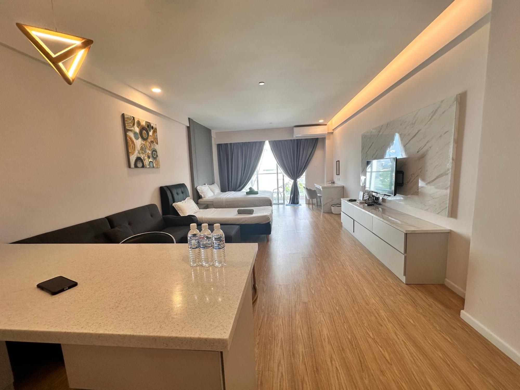Aru Suites Homestay Wifi,Carpark,24H Check In,Water Filter By R2 Residence Kota Kinabalu Esterno foto